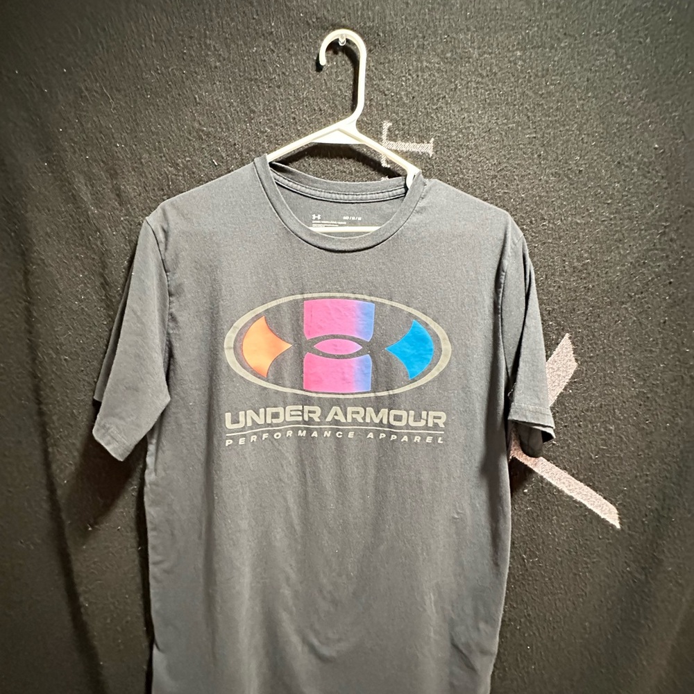 Under Armour Men's Gray T-Shirt